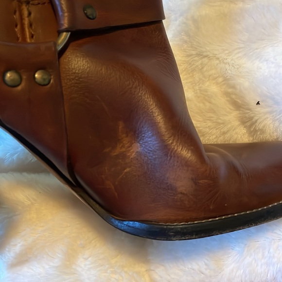 MICHAEL KORS DISTRESSED OILED LEATHER HARNESS LOW CALF BOOTS HEELS - Picture 8 of 15